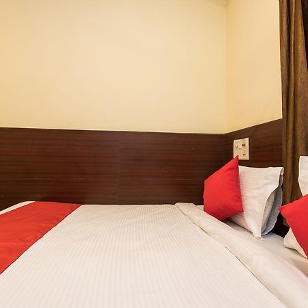 Oyo 11945 Hotel Glory Palace อินดอร์ ภายนอก รูปภาพ