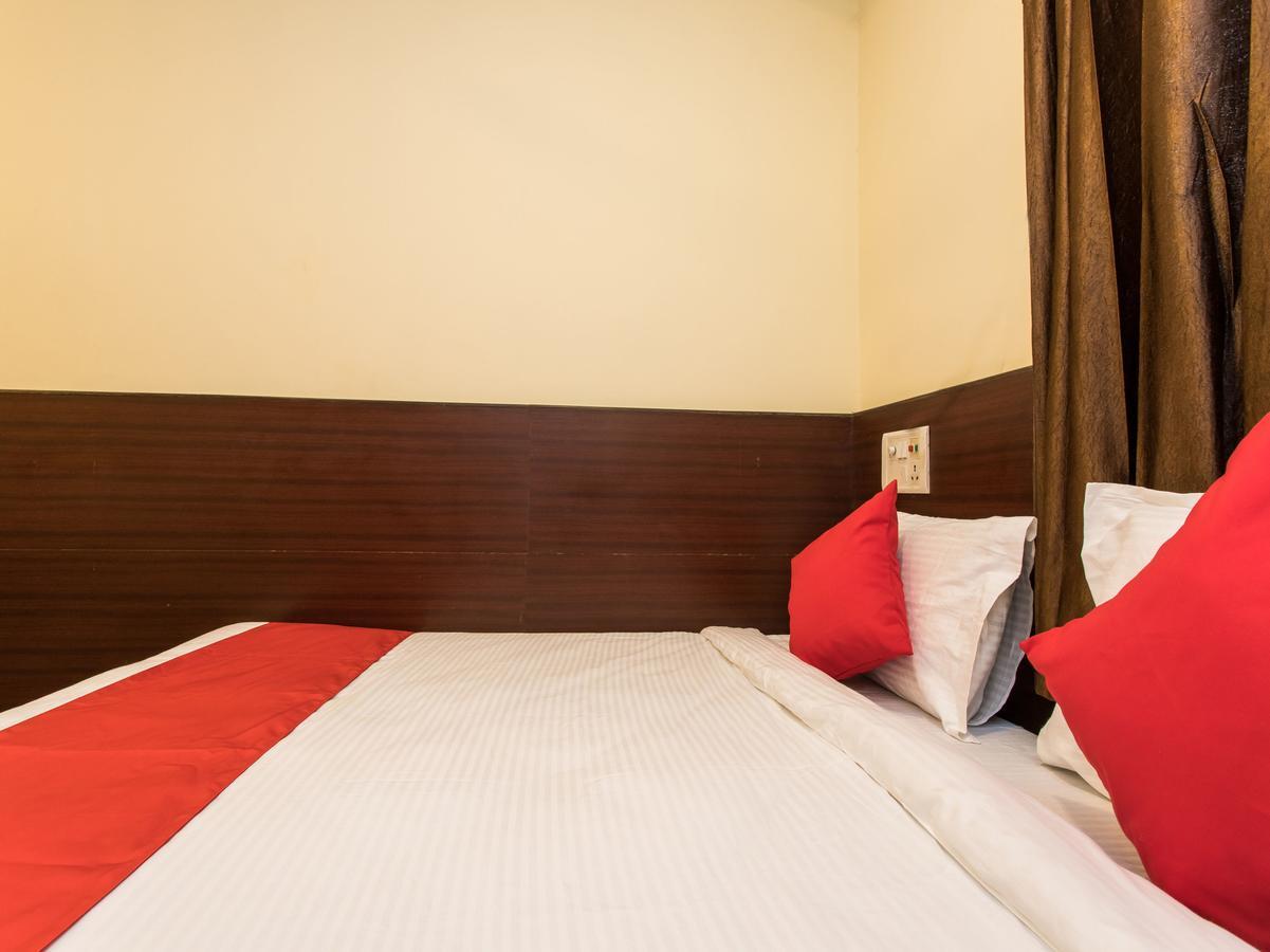 Oyo 11945 Hotel Glory Palace อินดอร์ ภายนอก รูปภาพ
