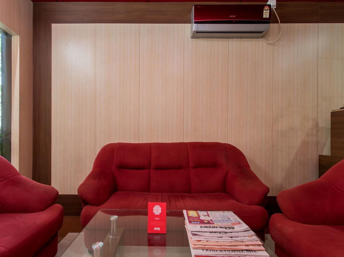 Oyo 11945 Hotel Glory Palace อินดอร์ ภายนอก รูปภาพ