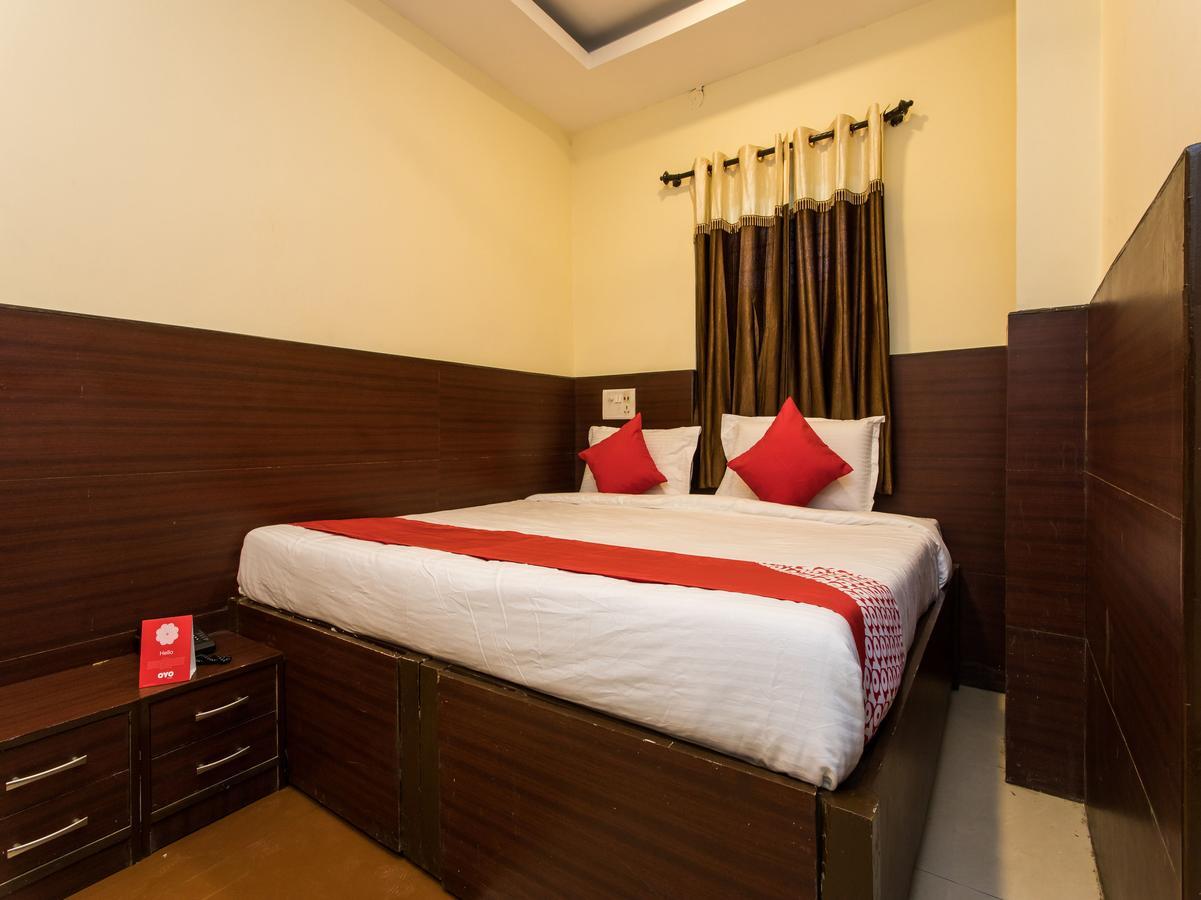 Oyo 11945 Hotel Glory Palace อินดอร์ ภายนอก รูปภาพ